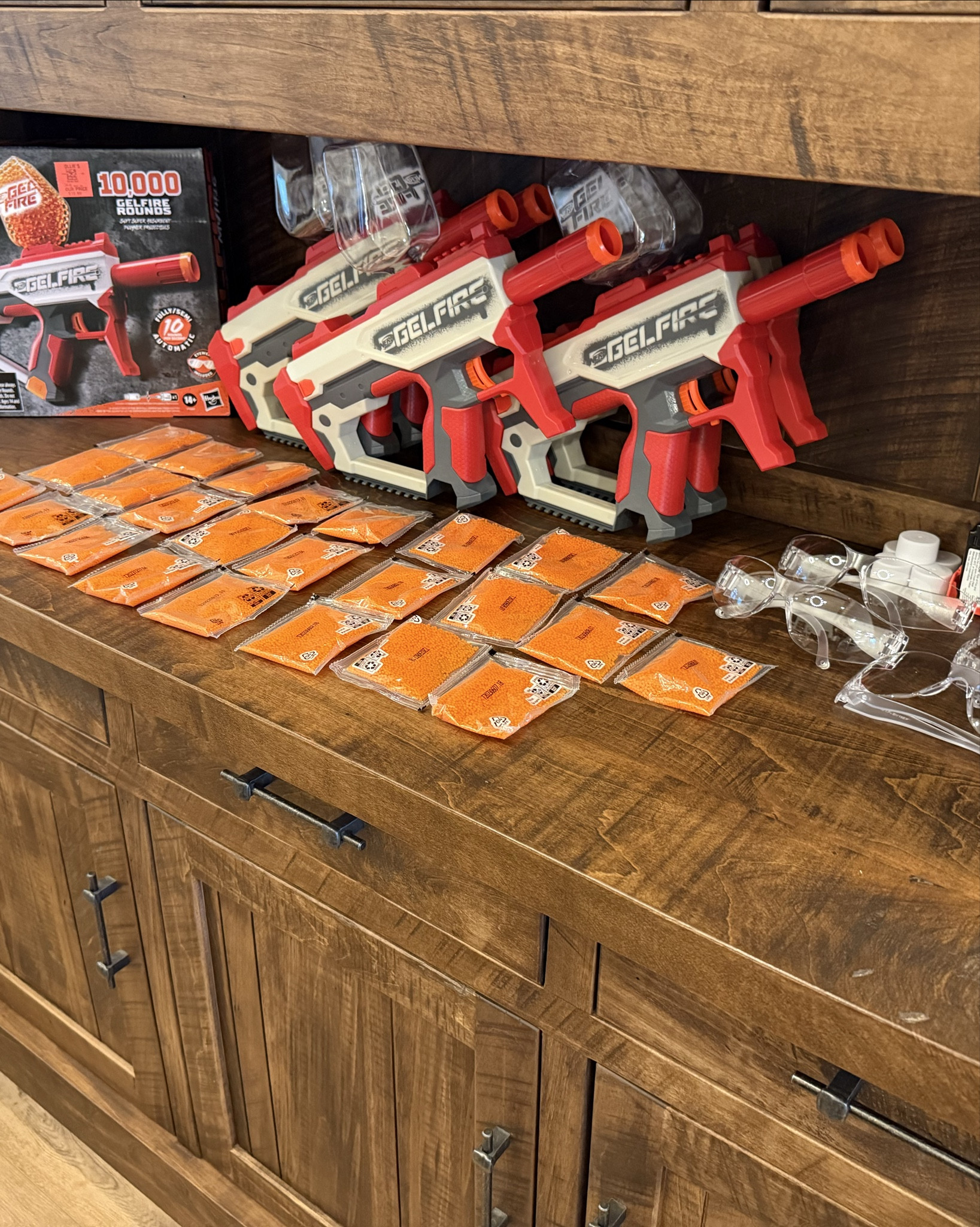 Jelly Ball Party 🔫🎉

These were the biggest hit with the kids and kept them entertained for hours. We handed them out with ammo packs and they immediately started team games and backyard battles.

They’re rechargeable, easy to use, and perfect for birthdays, group play, or outdoor fun at home.

#LTKHome #LTKmomlife #LTKSeasonal