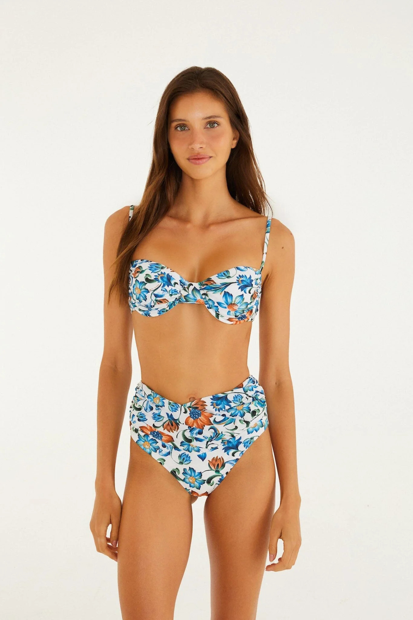 Off-White Flora Tile Hot Pants Bikini Bottom | FARM Rio | FarmRio (US)
