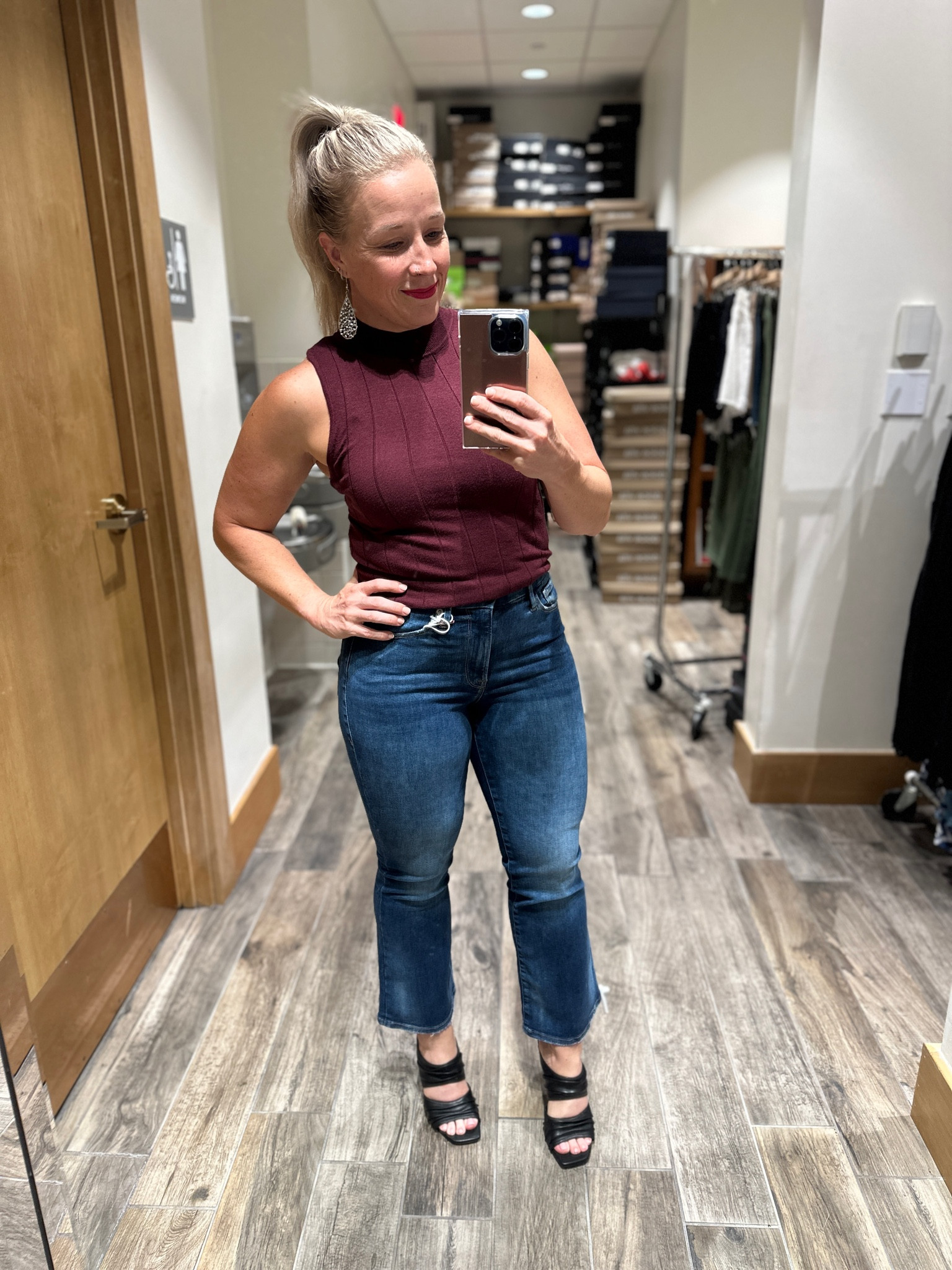 Burgundy mock neck sleeveless top and a cropped Good American jean. The jeans aren’t the best fit for me, but they score a 10/10 for comfort.

#hocwinter 
#hocsummer
#houseofcolour #hoc #houseofcolourpflugerville #houseofcolourusa #coloranalysis #houseofcolouraustin 

#LTKunder100 #LTKworkwear #LTKstyletip