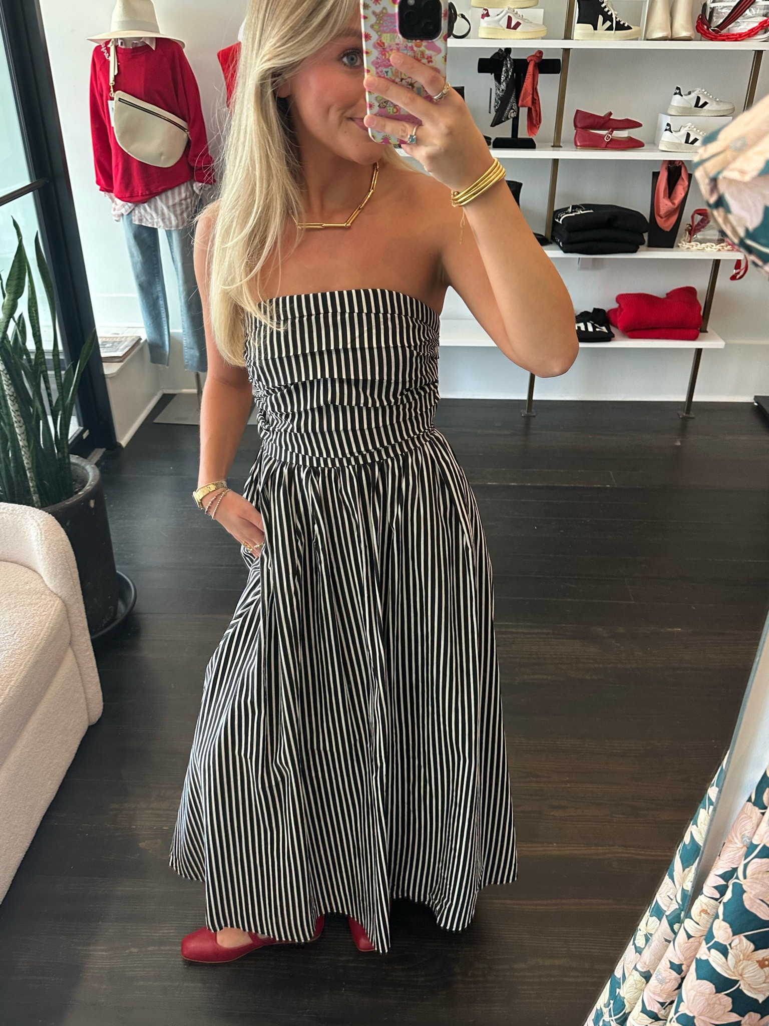 Obsessed with this dress from Lola Boutique!!!!! 