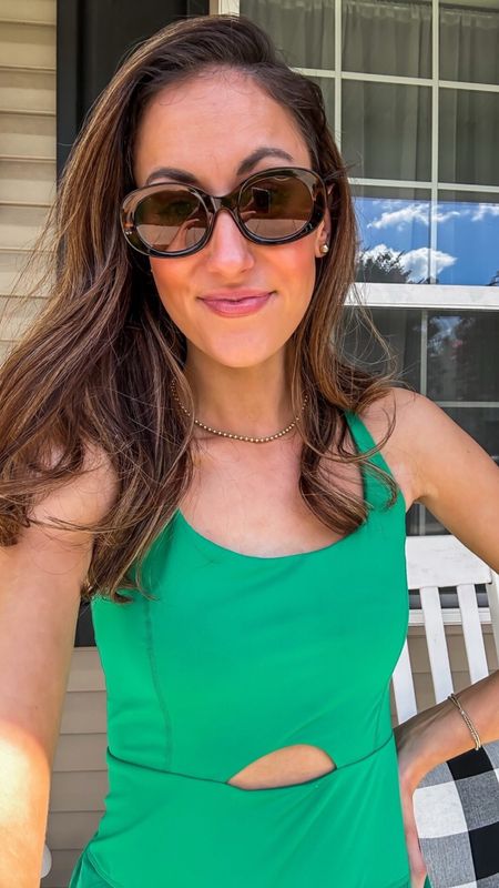 Oval sunglasses + athletic romper from Amazon! 

Athleisure jumpsuit // Amazon finds // Amazon sunglasses under $20 // athleisure romper // gold checker necklace // Amazon fashion finds 

#LTKFindsUnder50 #LTKStyleTip #LTKFitness