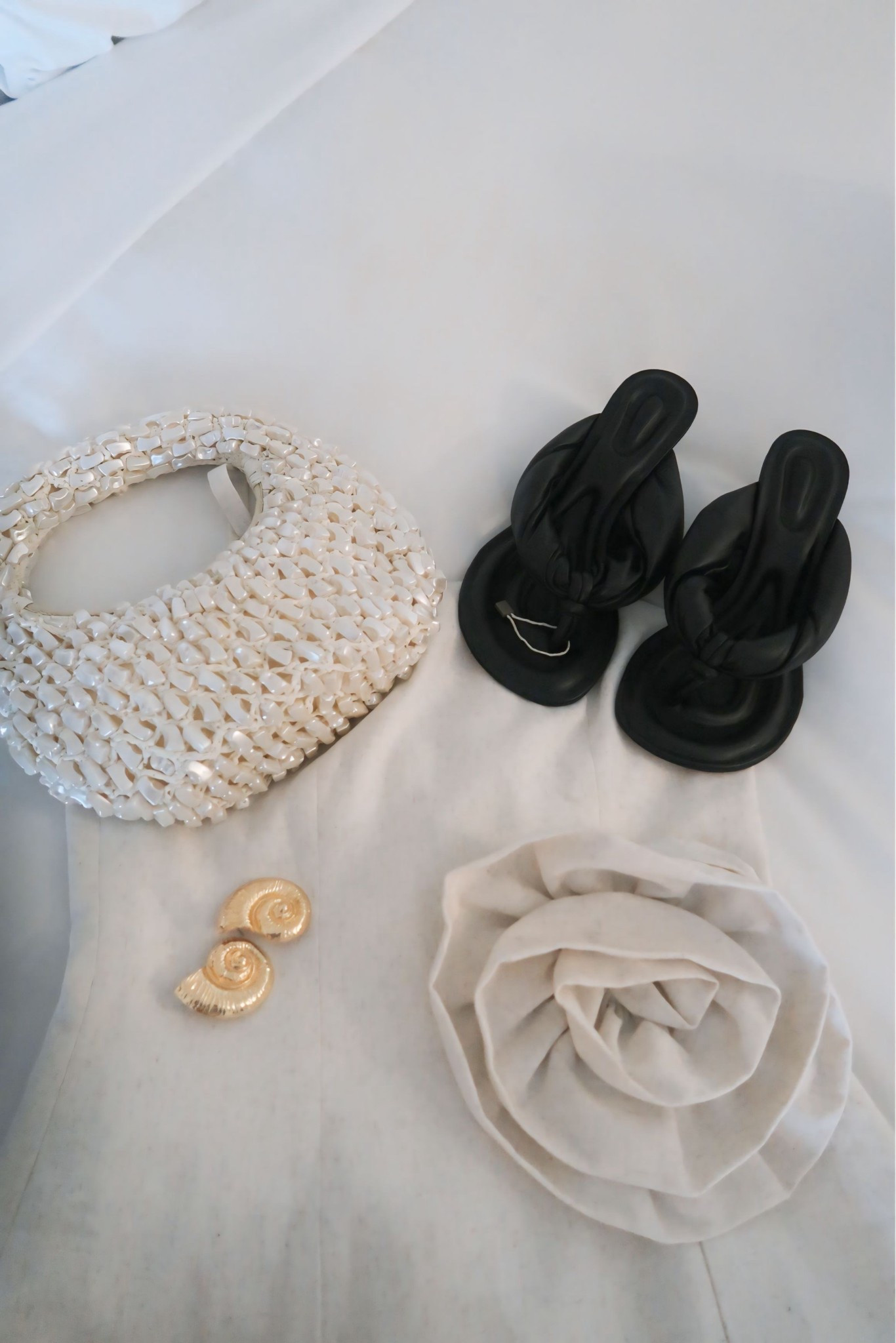 Chic vibes accessories 