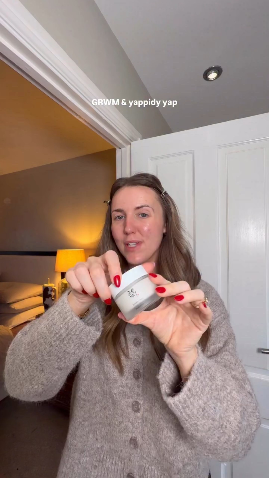 Spoiler, the energy was still being sucked from her soul. But at least she looked less like the sole of her foot while it happened 💀 anyone else being held hostage by the flu????? Our entire house is MAN DOWN 😭

Prep duo : #beautyofjoseon dynasty cream & retinal eye serum!! They currently have 15% off their full range at @bootsuk 🤭 ad