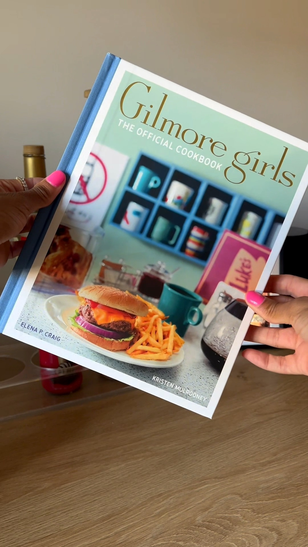 Gilmore Girls Official Cookbook! This book has 50+ recipes of iconic dishes/ drinks from Gilmore Girls with pictures, and tips from the characters!


Fall cookbook, gift idea for her

#LTKHome #LTKautumn #LTKSaleAlert