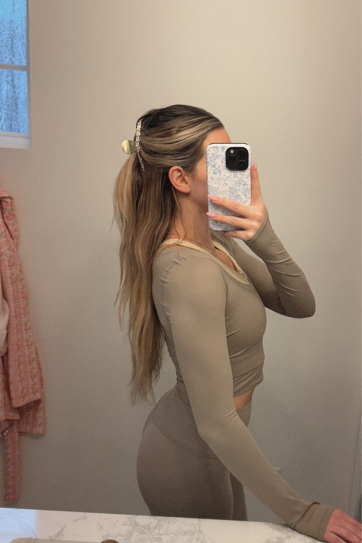 Found the perfect WFH fit!!! 💻🧘‍♀️


#LTKStyleTip #LTKGiftGuide #LTKActive