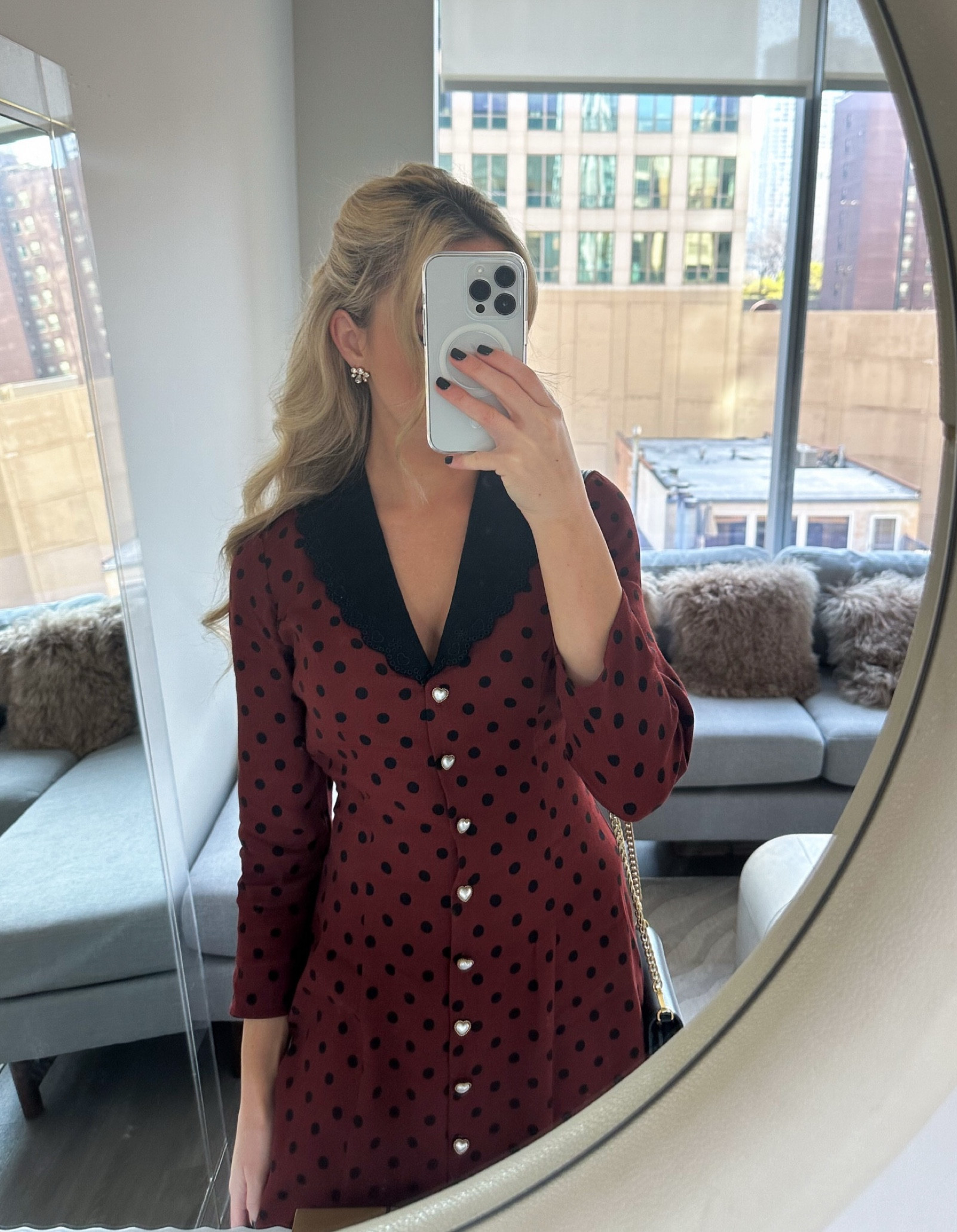 holiday party outfit


Nordstrom outfit, reformation outfit, Christmas part outfit, office holiday party, polka dot dress, winter outfit, Valentine’s Day, Galentine’s 

#LTKHoliday 

#LTKParties #LTKItBag