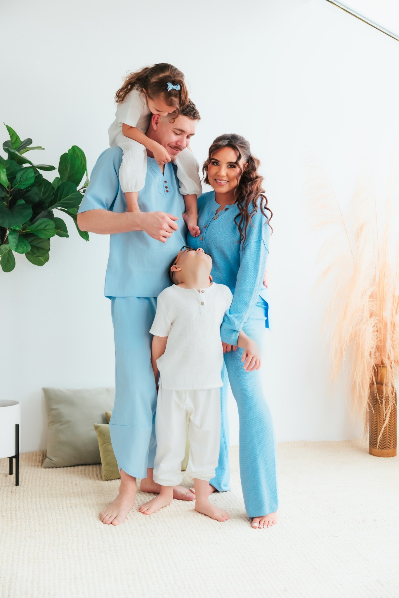 Perfect outfits for family photos. 

#LTKMidsize #LTKStyleTip #LTKFamily