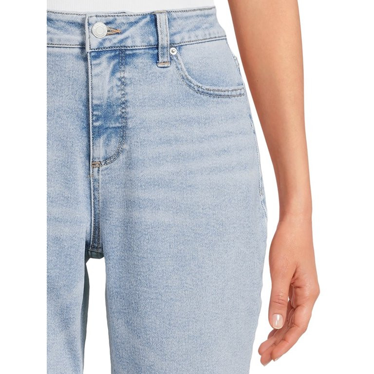 Time and Tru Women's Cropped High Rise Distressed Mom Jeans, 27” Inseam for Regular, Sizes 2-16... | Walmart (US)