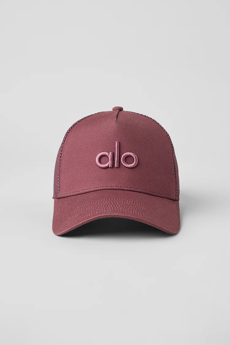 District Trucker Hat - Burgundy Truffle | Alo Yoga (US)