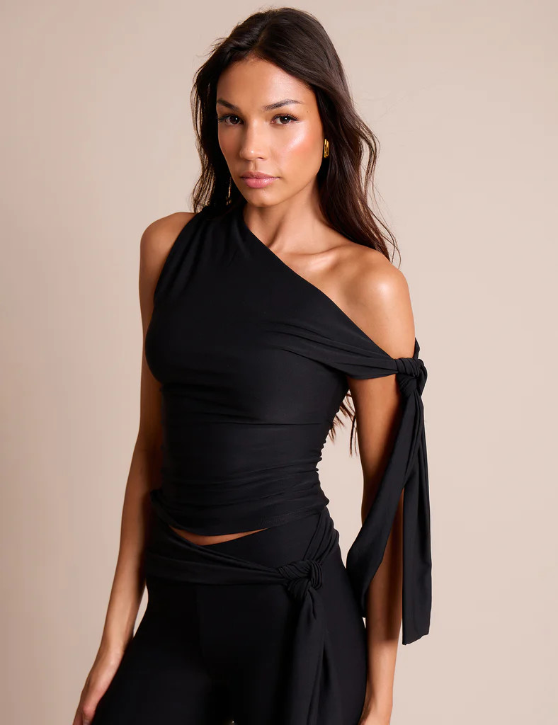 Knot Detail Asymmetric One Shoulder Luxe Slinky Top Black | Public Desire