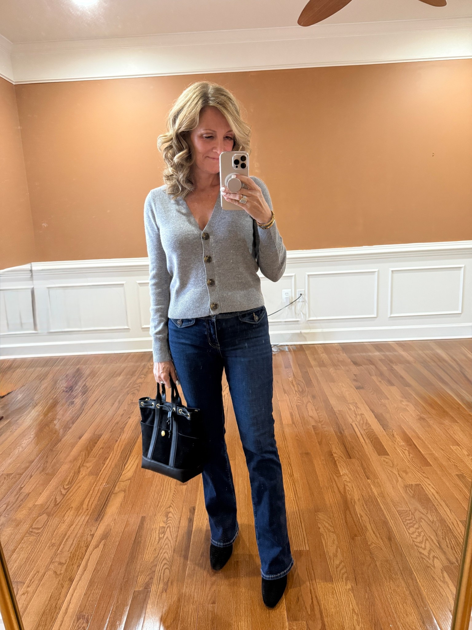 Perfect spring sweater not too warm not too chilly 

#LTKSaleAlert #LTKOver40 #LTKPetite