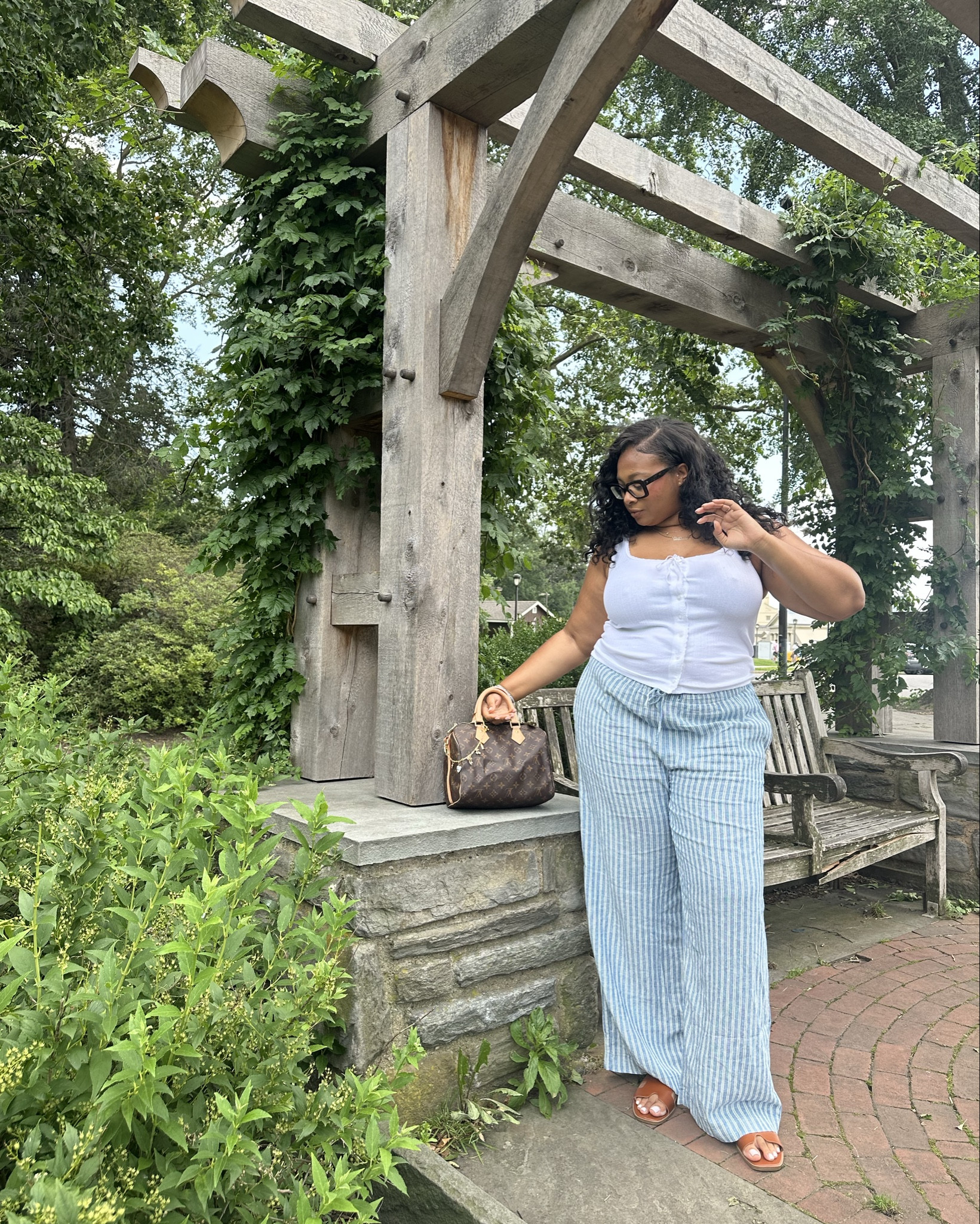 easy summer fit to get me through 

#LTKFindsUnder100 #LTKMidsize #LTKSummerEdit