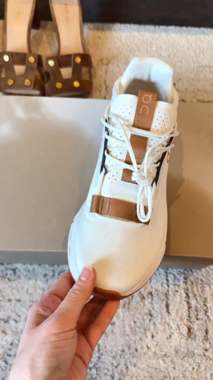 ON Running
Sneakers 

#LTKfitnessgoals #LTKSeasonal #LTKActive