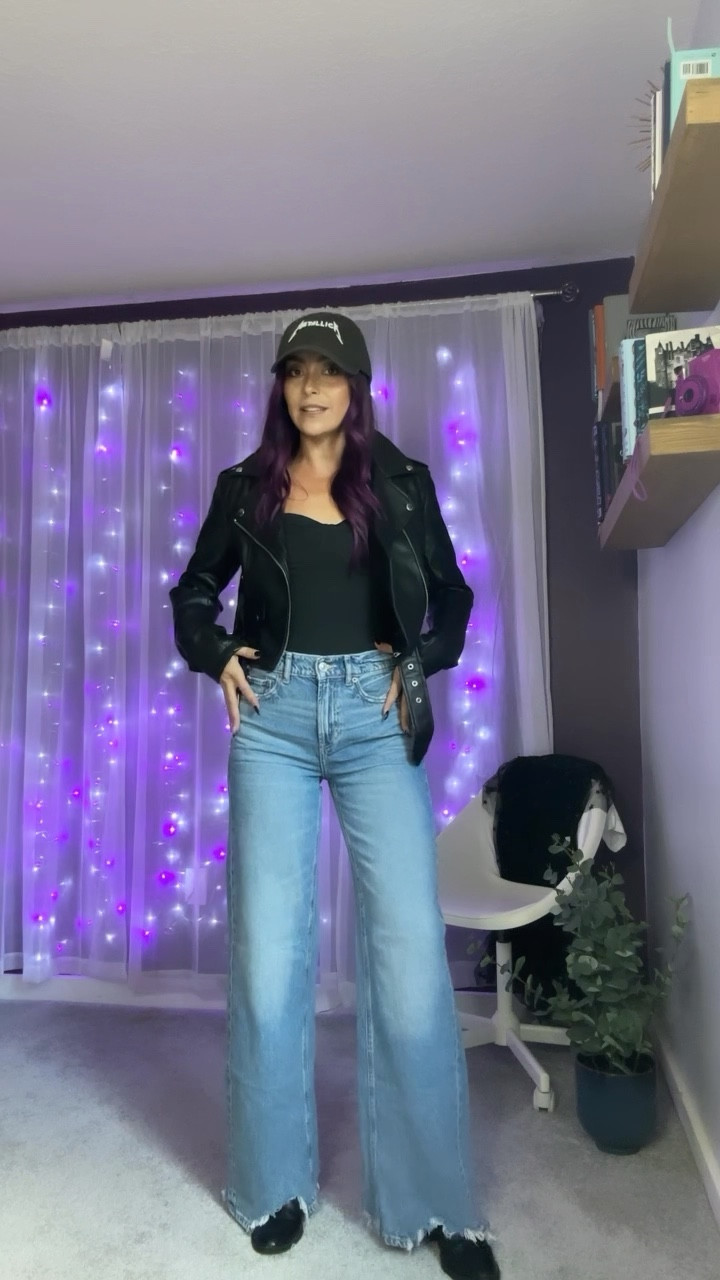 The anywhere anytime fall fit. Dress up of dress down. 

Jacket: SM
Bodysuit: SM
Jeans: 0
Ankle boot: 7
Hat: one size

#LTKstyletip #LTKfindsunder50 #LTKSale