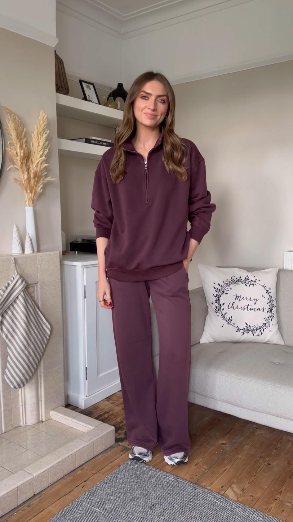 Loungewear for those days in between Christmas & New Year 

Wearing a medium in the maroon half zip
And a small in the wide leg joggers 




#LTKuk #LTKeurope #LTKwinter