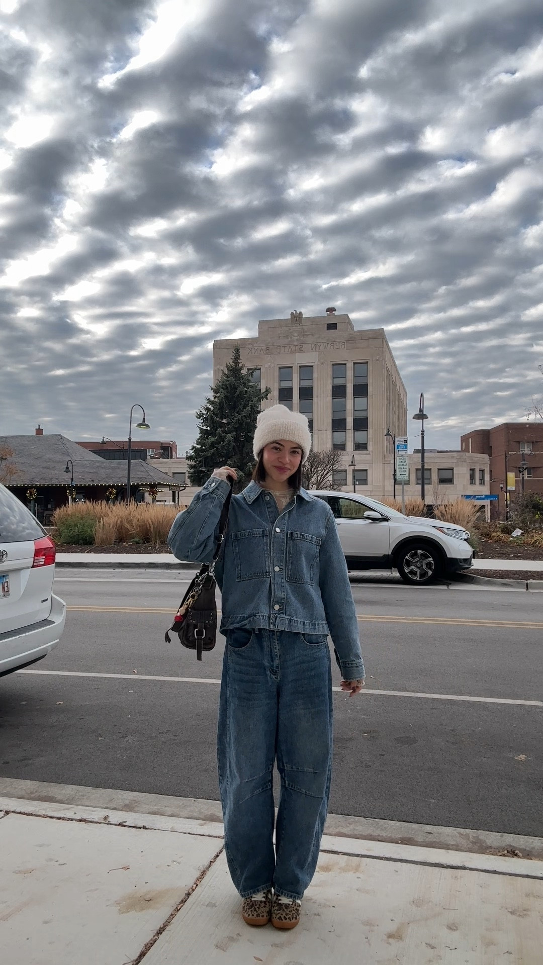 Denim is old H&M but linked similar! Small in the jeans!

#LTKPetite #LTKootd #LTKSeasonal