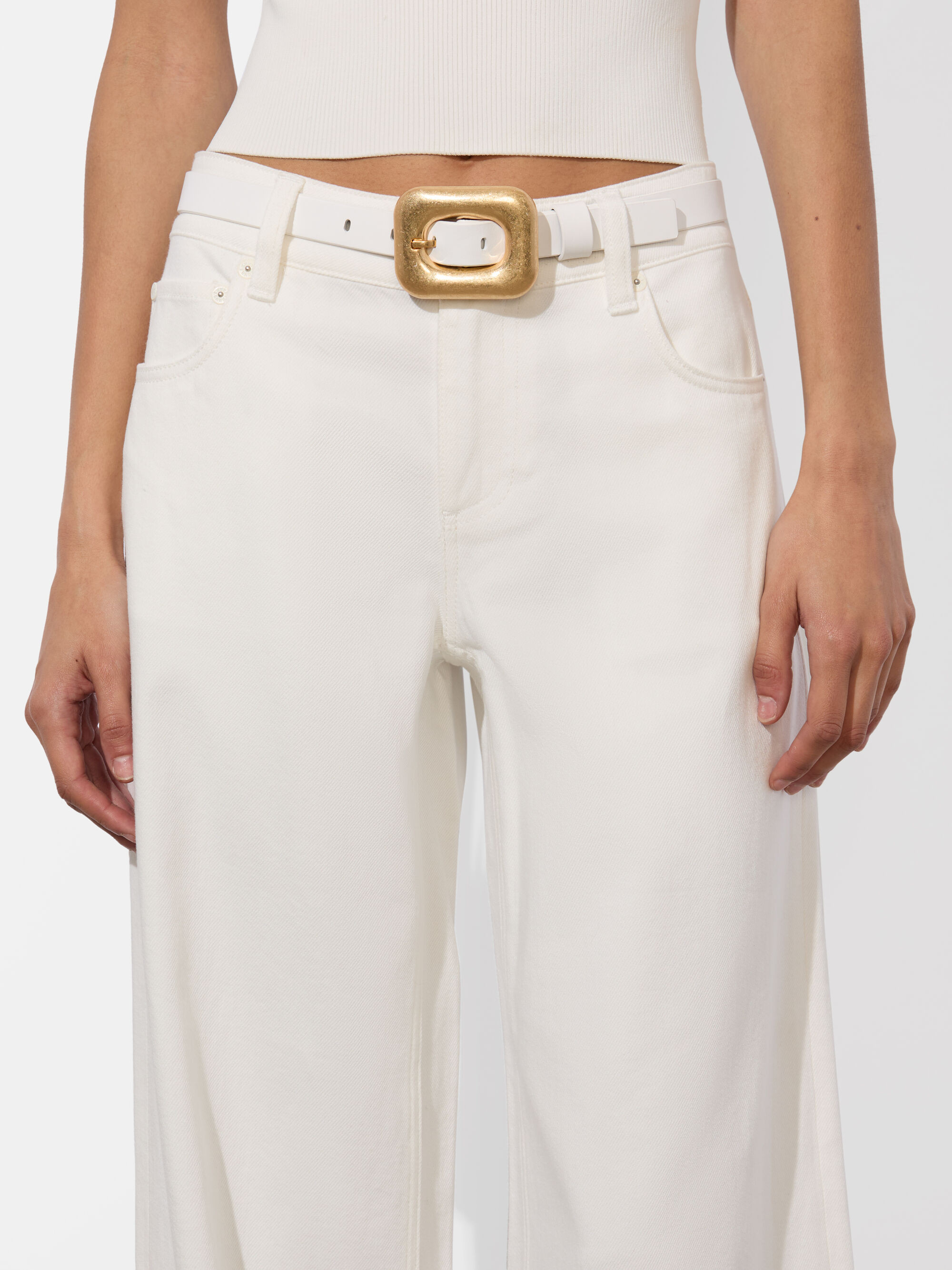 LETTY BUCKLE BELT | Alice + Olivia