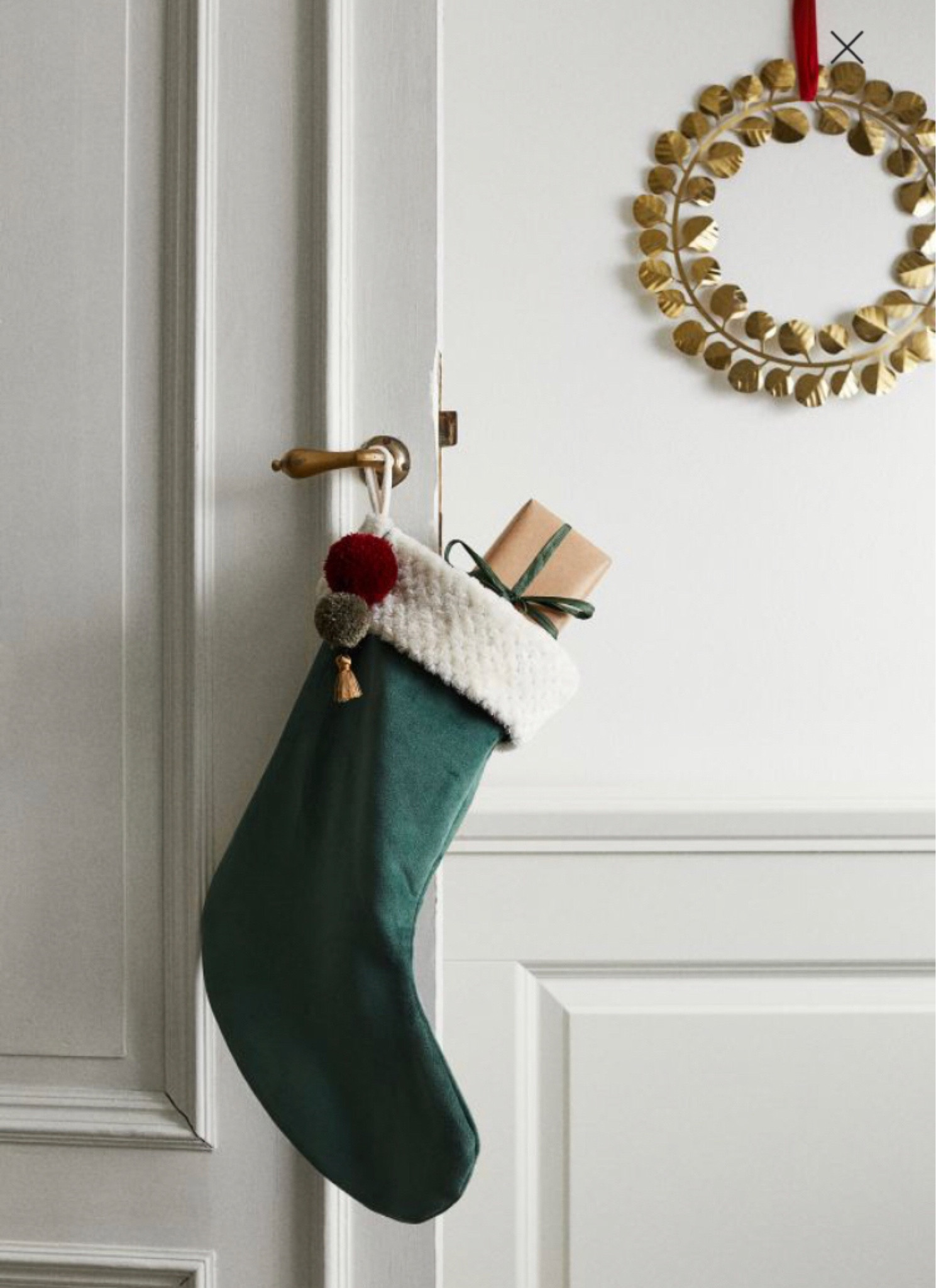 Nice green Christmas stocking from HM!
#ltkeurope #ltkitaly #christmas #stocking #christmasstocking #hm #hmfinds #hmhome #ltkbaby #ltkfamily #ltkchristmas #christmasdecor #homedecor 

#LTKkids #LTKHoliday #LTKGiftGuide