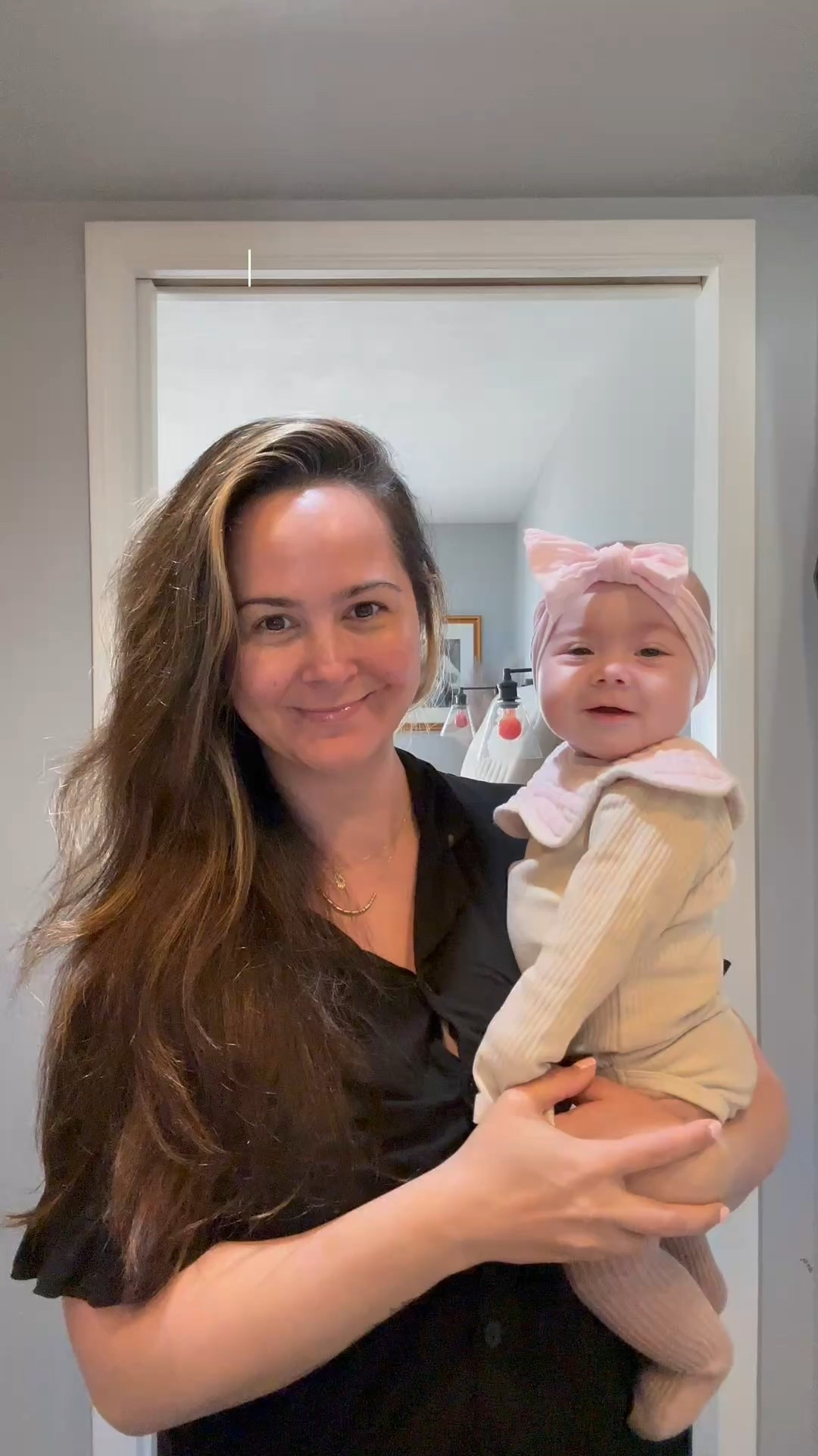 One arm, no problem! A few of my favorite skin care moments + Sloane’s fave fits. Self-care doesn’t stop when you become a mom - just looks a little different 🧚🏼

#LTKStyleTip #LTKBaby #LTKBeauty