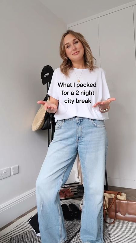 City break capsule wardrobe 

Holiday style
Holiday looks
Holiday outfits
Packing reel
Packing guide
Capsule wardrobe 

#LTKstyletip #LTKSeasonal #LTKVideo