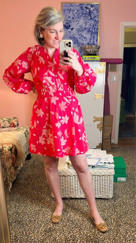 The cutest coral-y pink floral dress and so flattering! Easy casual dress for spring—you can’t go wrong at this bargain price! 

#LTKSeasonal #LTKfindsunder50 #LTKbump