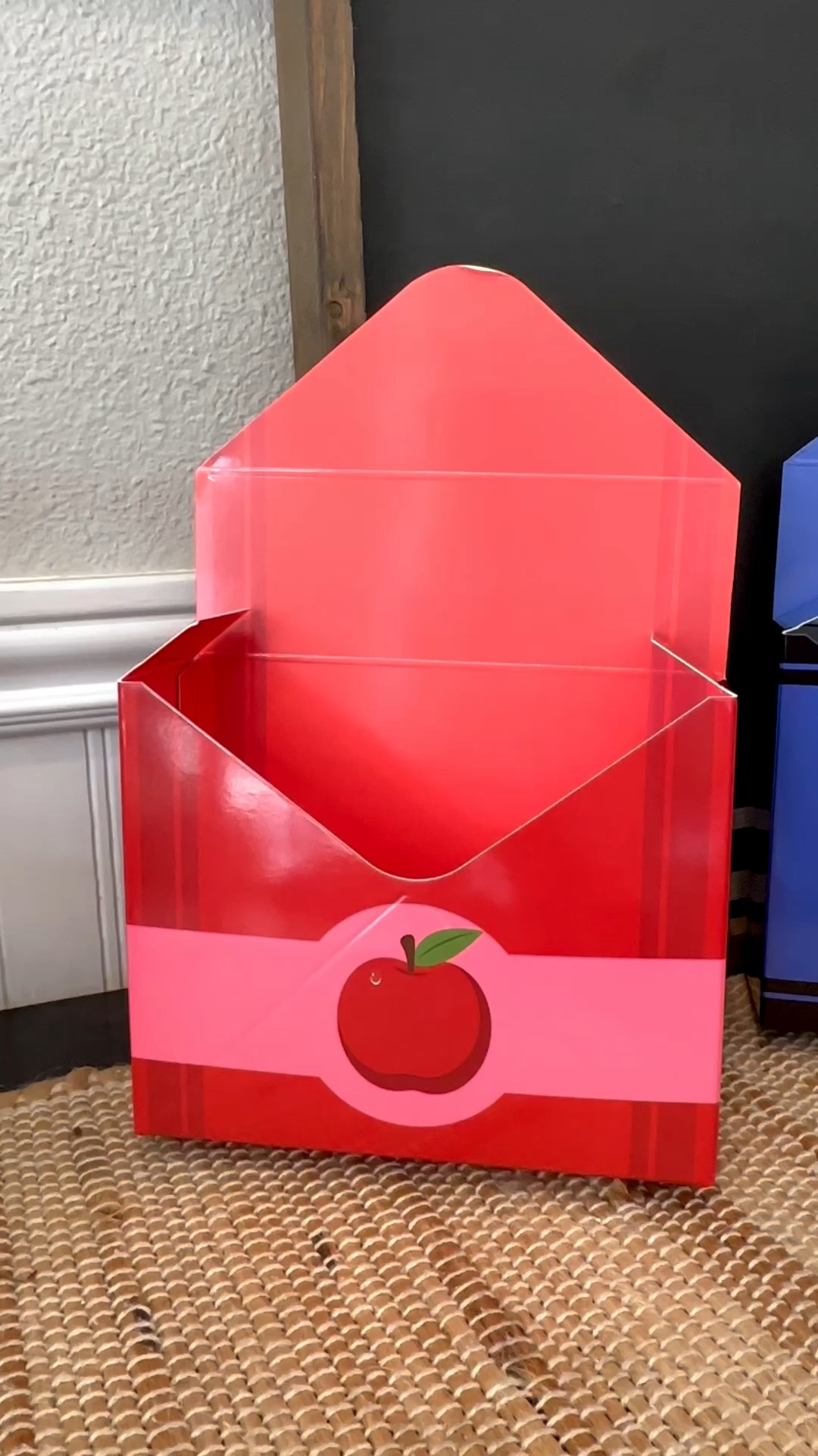These envelope gift boxes are perfect for Teacher Appreciation gifts! Fill them with school supplies, snacks, little gifts & more. So so cute! Join me for more gift ideas📚🍎

#LTKKids #LTKmomlife #LTKSeasonal