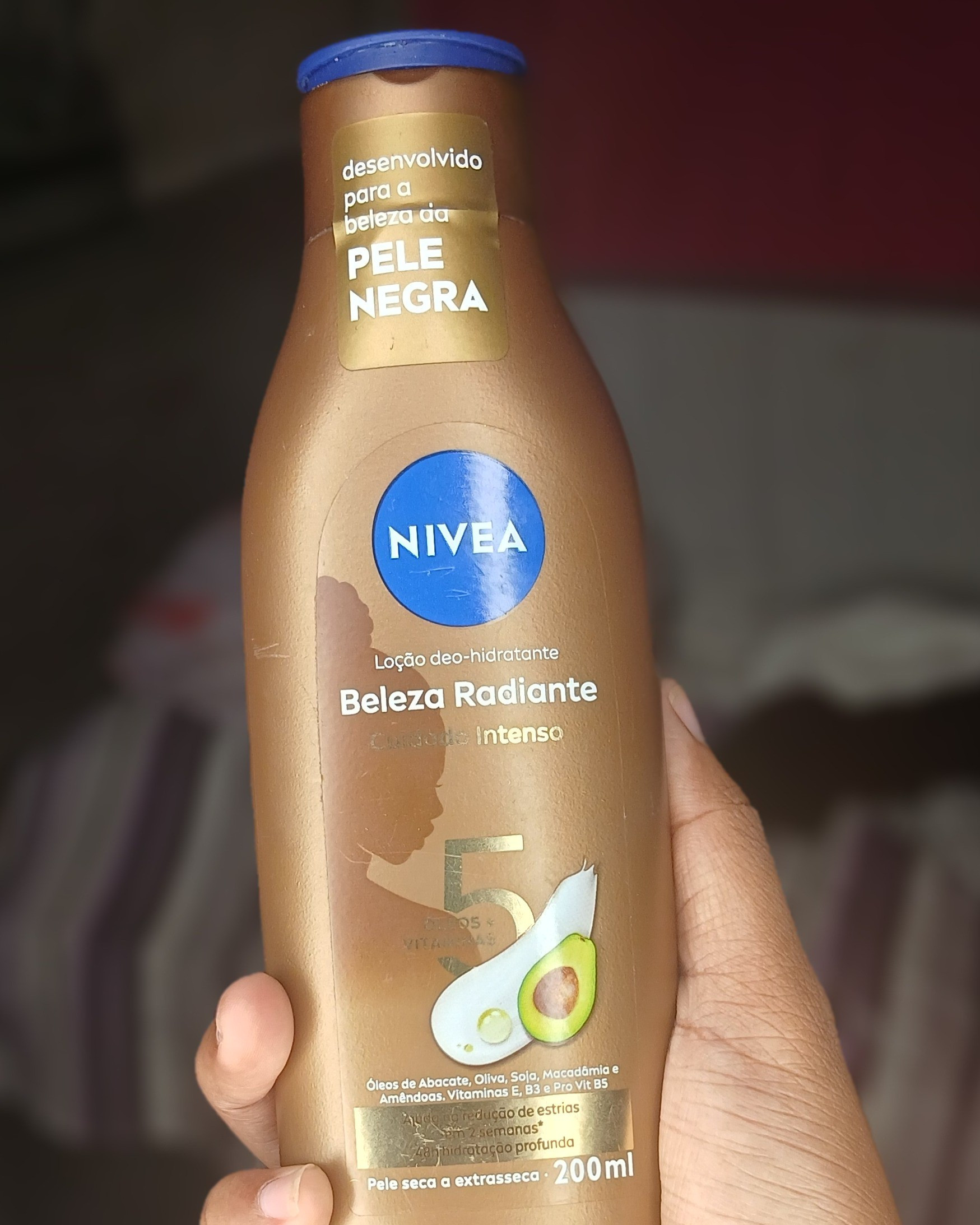 Perfeito pra pele negra ajuda na prevenção das estrias eu amo demais hidrata a pele de forma saudável e deixa brilhando 

#LTKbrasil #LTKbeleza #LTKpromo