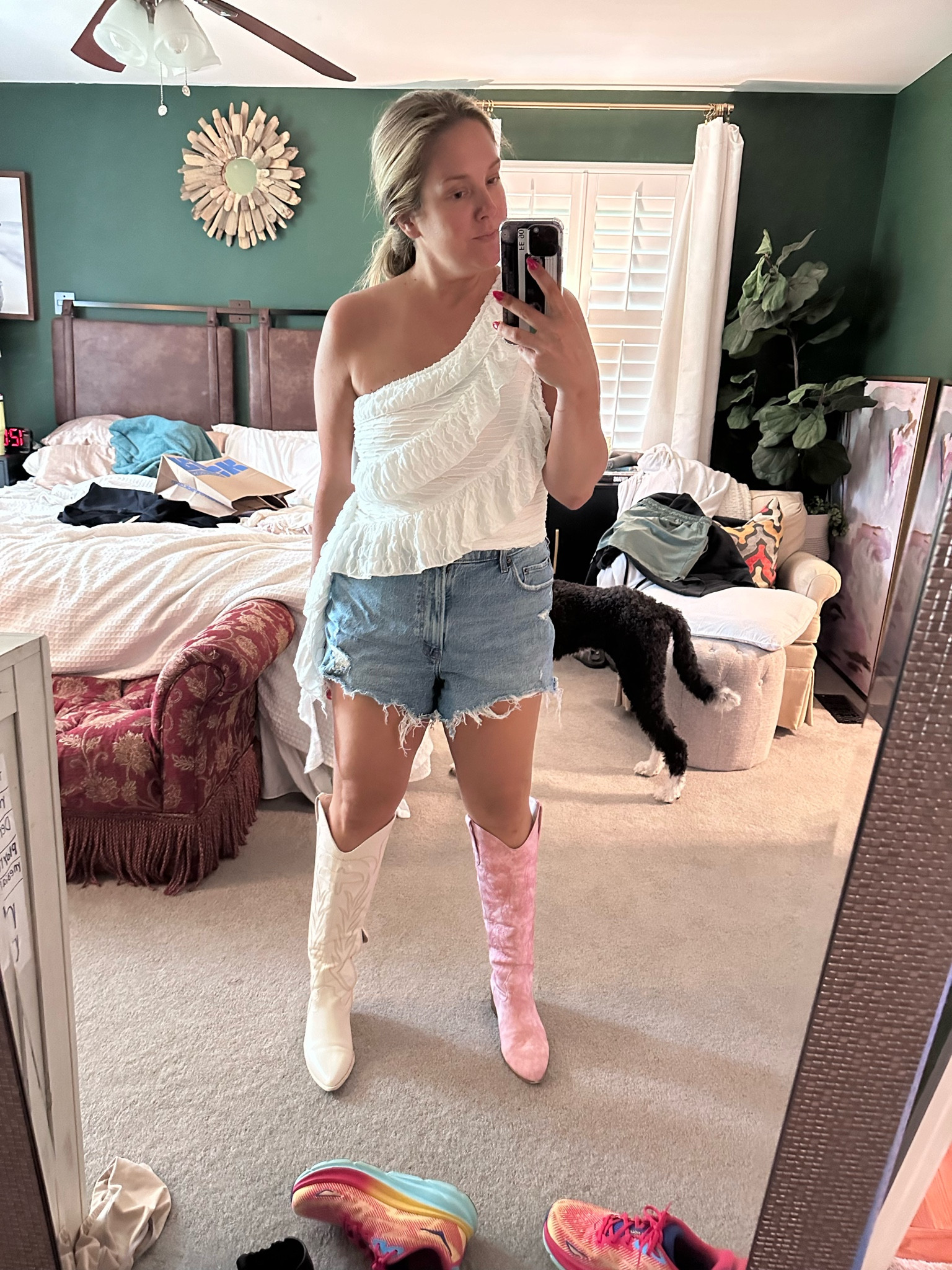 Getting ready for morgan wallen 

#LTKparties #LTKFestival #LTKstyletip