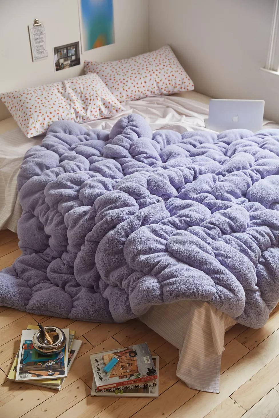 Gwendolyn Fleece Puffy Throw Blanket | Urban Outfitters (US and RoW)