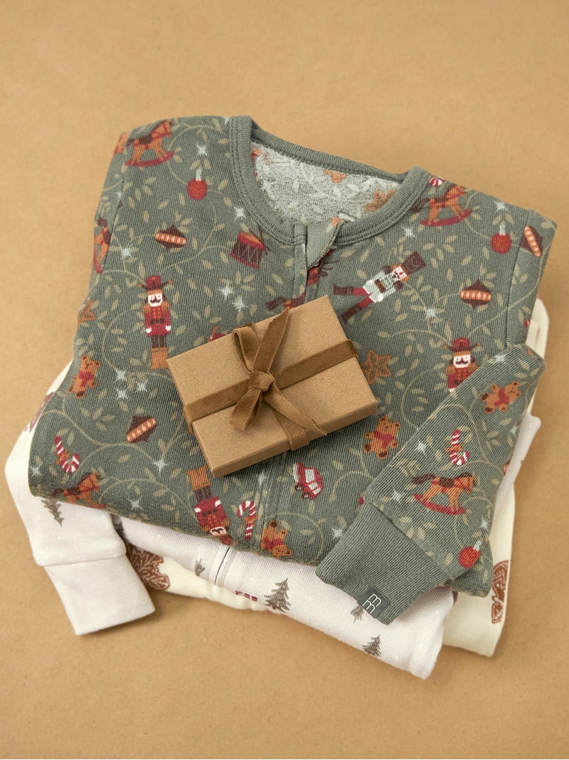 Modern Moments by Gerber Gender Neutral Tight Fitting Christmas Pajama Set, 2-Piece, Sizes 12 Mon... | Walmart (US)