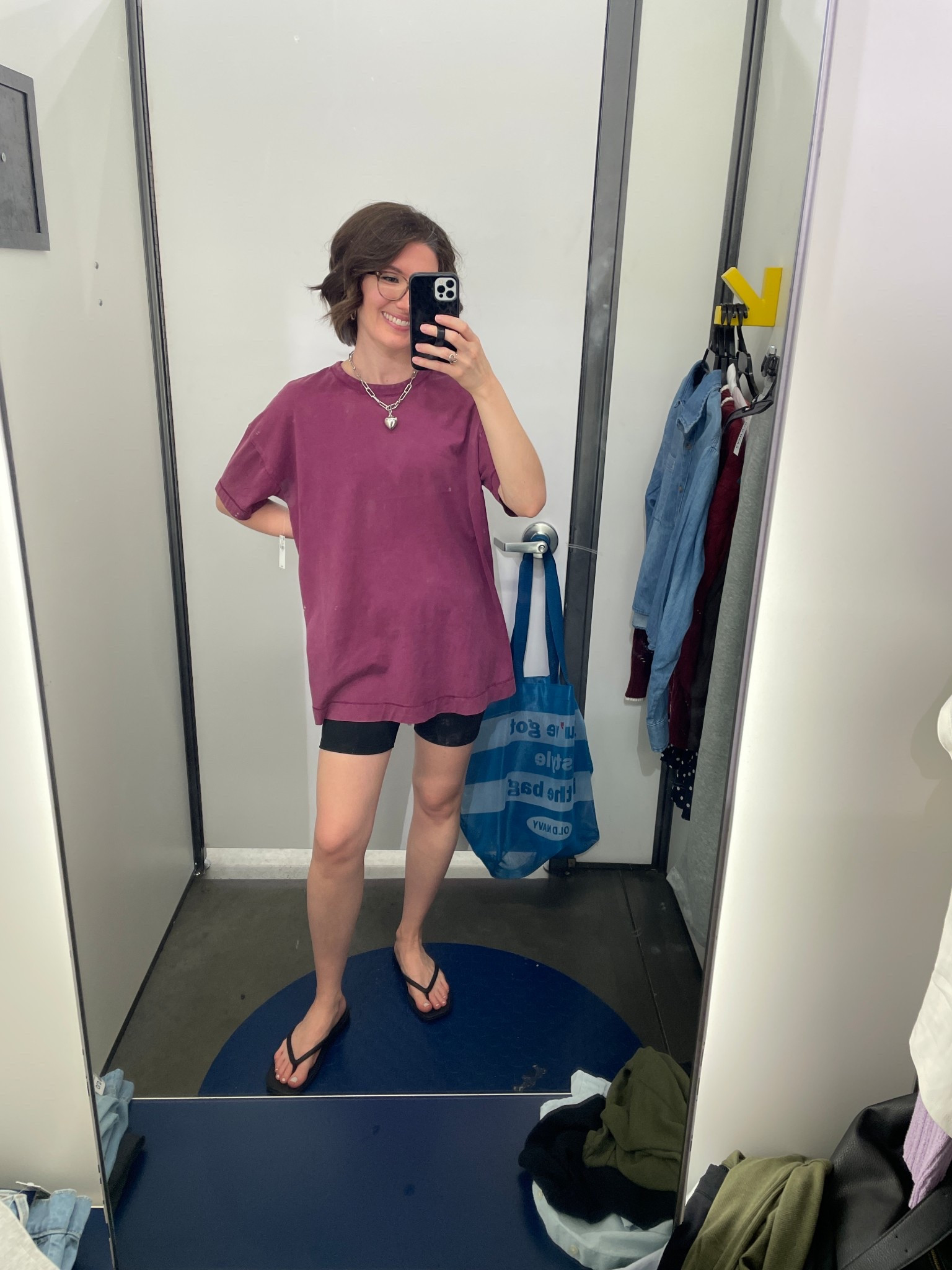 Oversized tee: TTS
Biker shorts: TTS, I sized up and they’re unbelievably comfortable and soft!
Flip flops: TTS