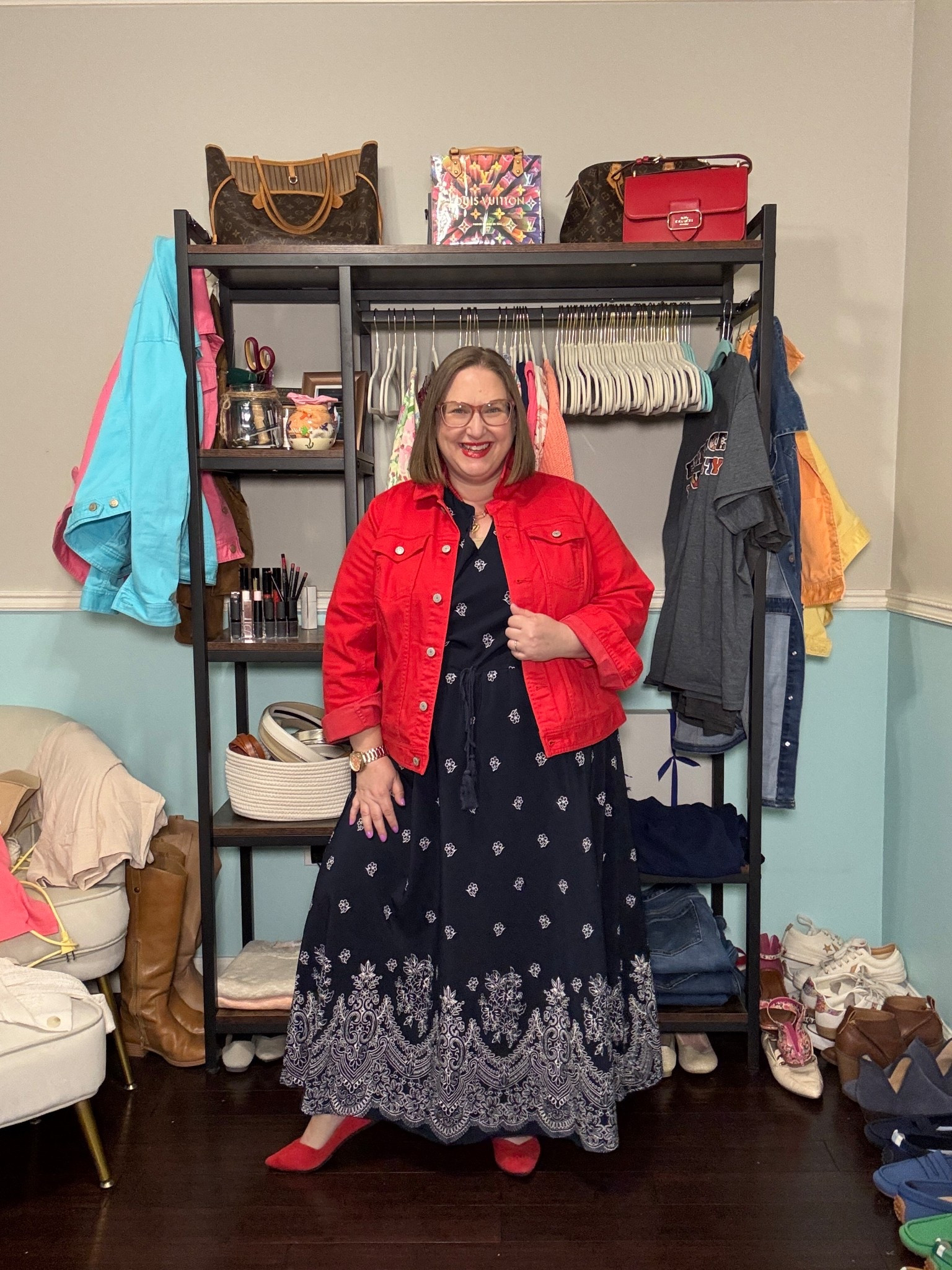 Love this dress, especially in spring and summer! Added the jean jacket & Rothy’s for a pop of color — and we can’t forget a red lip!


#LTKPetite #LTKootd #LTKPlusSize
