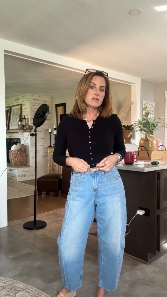 Old Navy barrel jeans.