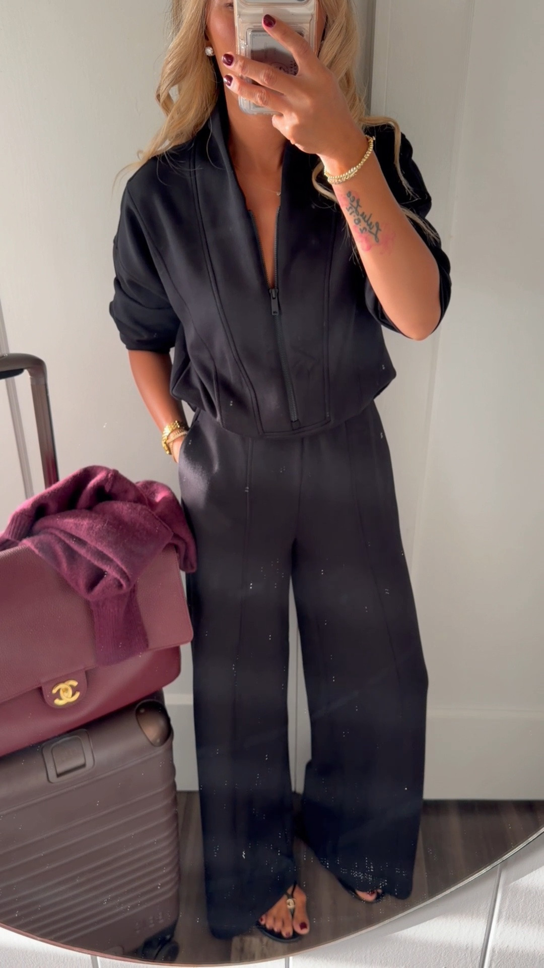 Quick 15 min flight to the mall we go! Super quick flight, returning today too. Just needed a little shopping. 


Wearing xs petite. You guys this jumpsuit is insanely comfy.

#LTKPetite #LTKTravel #LTKOver40