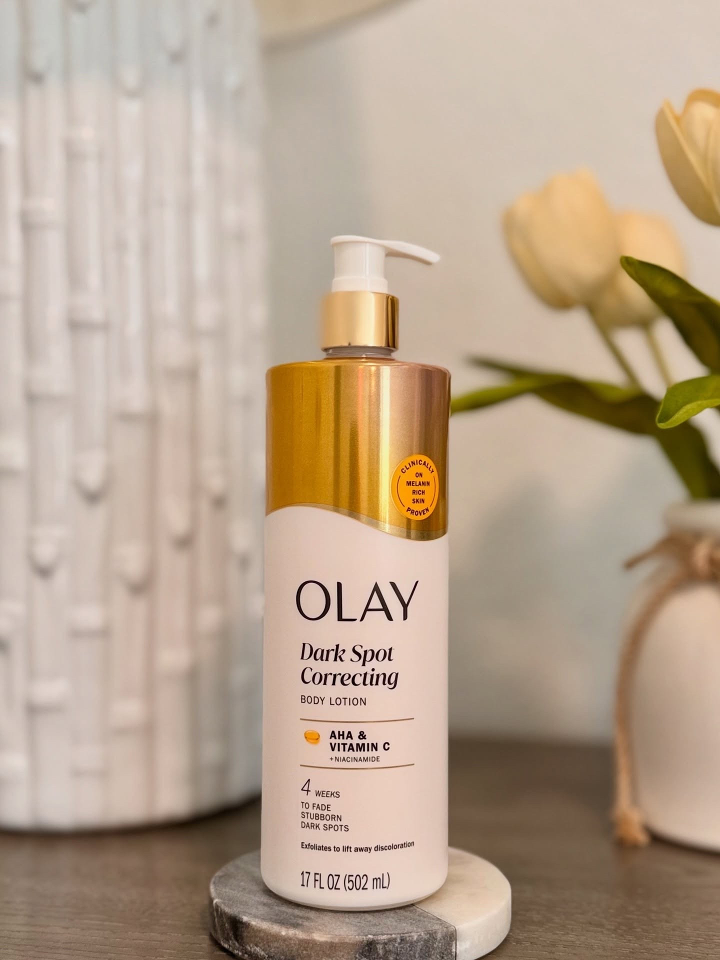 ✨ Say goodbye to stubborn dark spots! ✨
The Olay Dark Spot Correcting Body Lotion with AHA, Vitamin C & Niacinamide helps fade discoloration in just 4 weeks, leaving your skin brighter, smoother, and more even-toned. 🌸💛

 @influenster @olay #complimentary #GiftedByOlay #olaydarkspotcorrecting 
#OlayBody #DarkSpotCorrector #SkincareRoutine #GlowingSkin