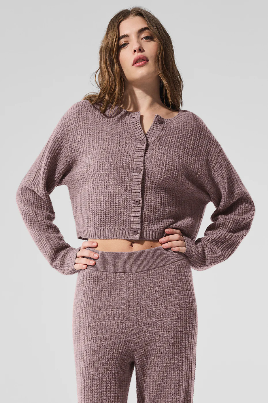 ALO | Cashmere Plush Waffle Cardigan Top in Mushroom Heather Brown, Size: 2XS | Alo Yoga (US)
