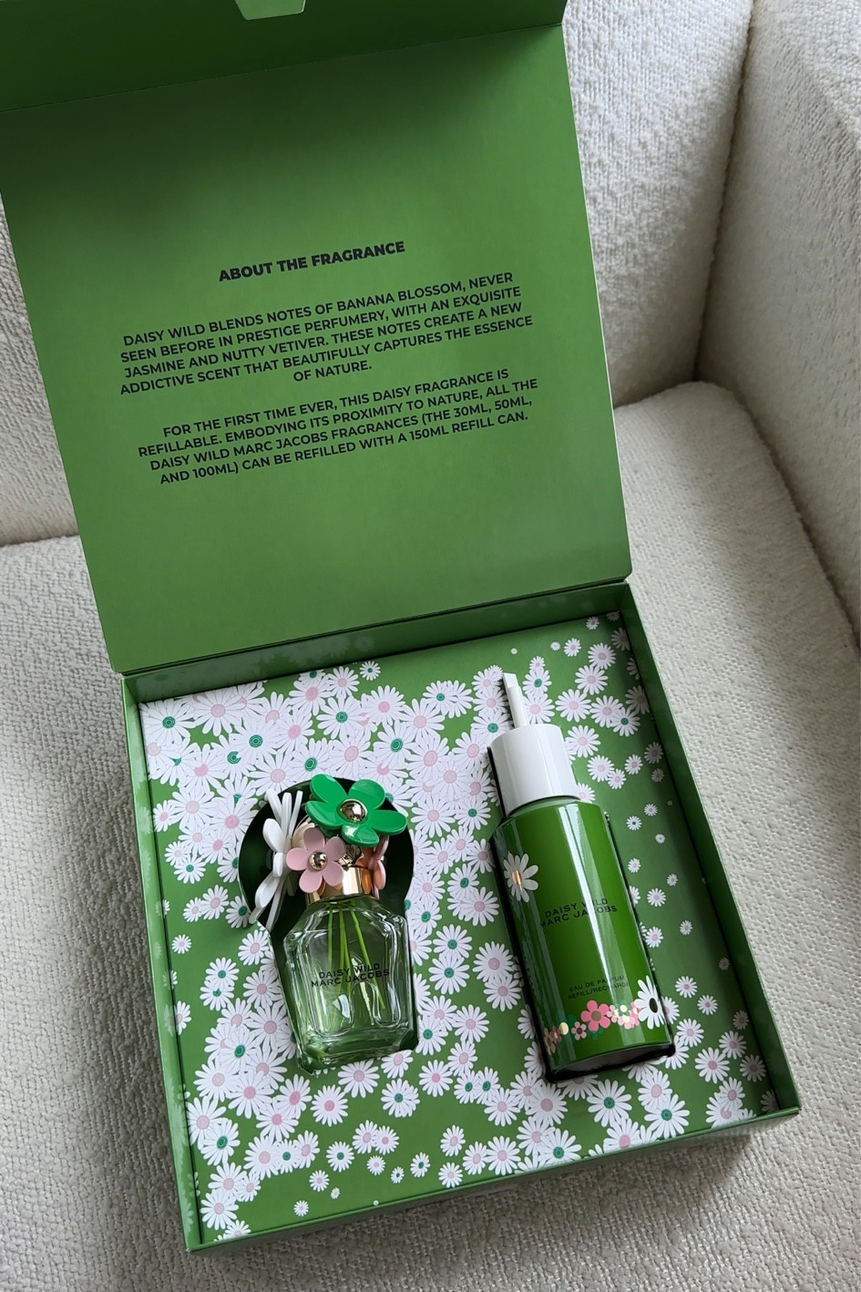 Perfume, fragrance, Marc Jacobs fragrances, daisy perfume Marc jacobs