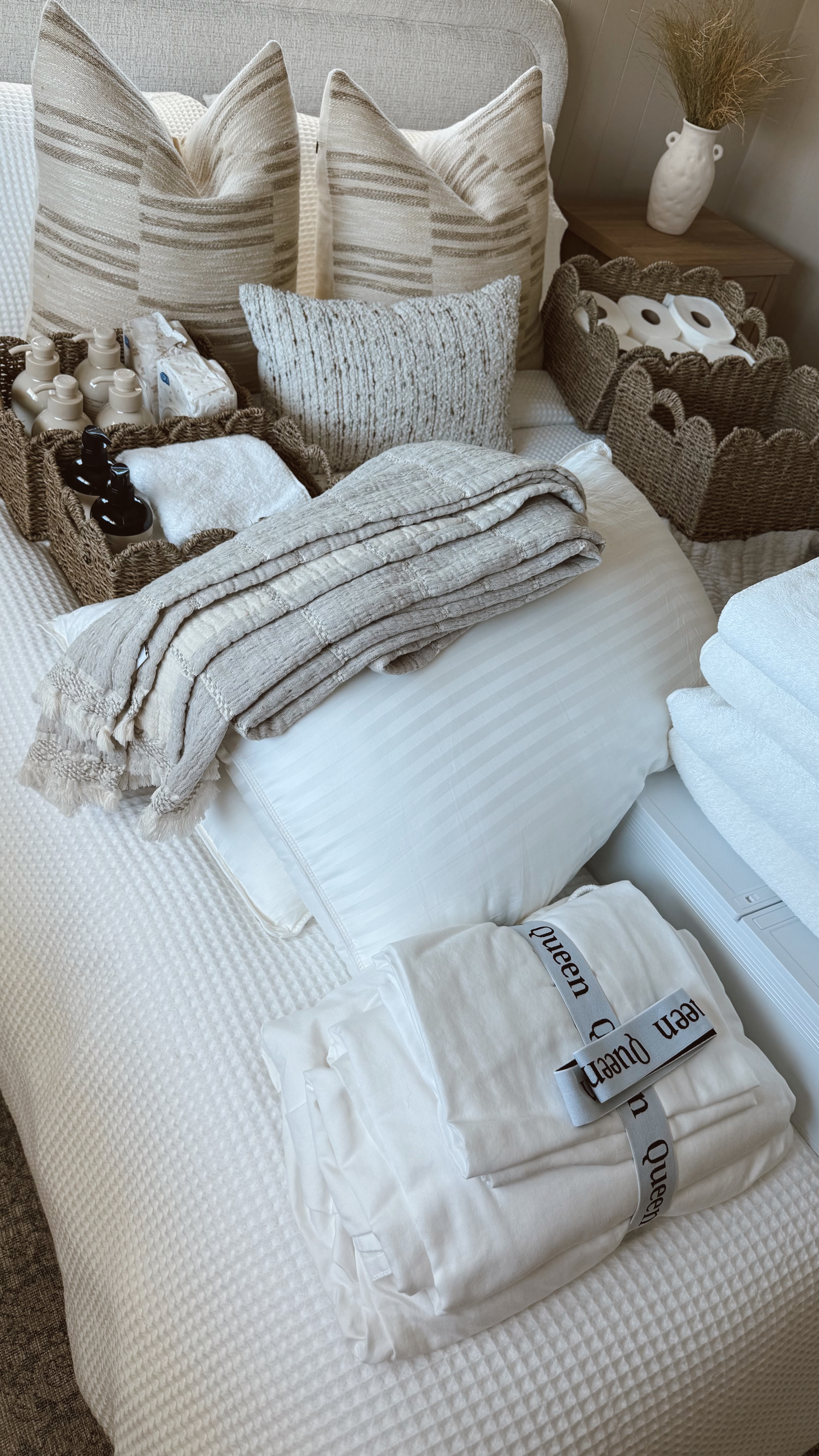 Organize my guest bedroom beach house closet with me! This will be half guest closet and half linen closet 🤍

Some of my favorite linen closet organizers include:
+ bed sheet organizer bands to hold the sheets together & find the perfect size quickly
+ bed sheet organizer boxes to keep the sheets dust free and perfectly organized
+ pretty bins for extra storage - I use them for toilet paper, soaps, etc

#linencloset #organizedhome #amazonfinds #amazonhome #amazonfavorites #amazonmusthaves #amazonfinds2025 #organization #scallopedbaskets #bedding #towels #reset 

#LTKSaleAlert #LTKWatchNow #LTKHome

#LTKFindsUnder50 #LTKWatchNow #LTKHome