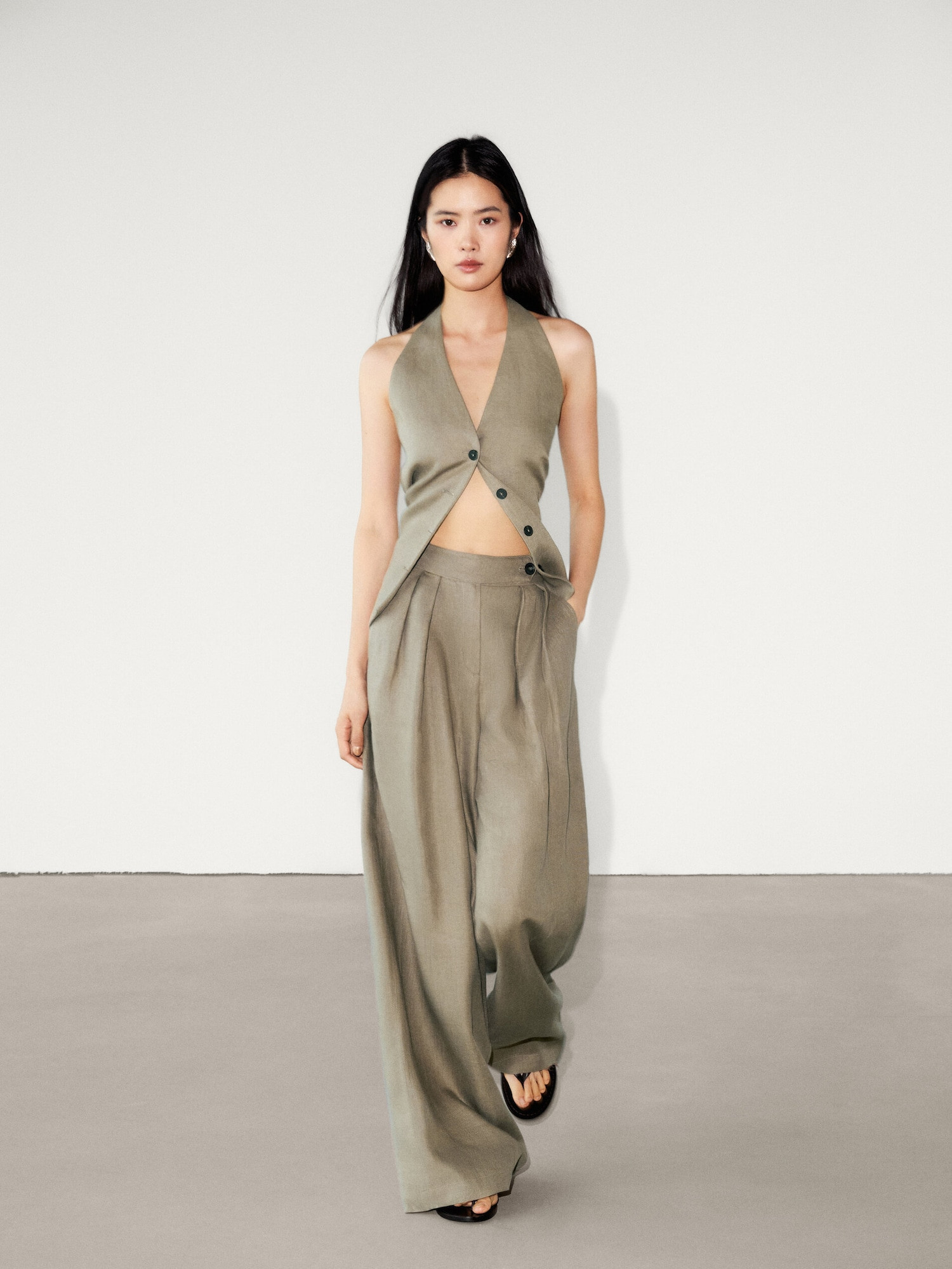 100% linen double darted trousers | Massimo Dutti US