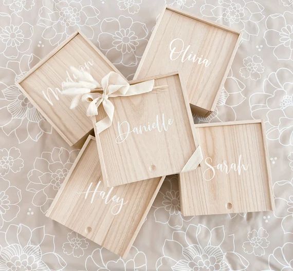 Wooden Gift Box With Lid With Names Personalized Wood Gift Box - Etsy | Etsy (US)