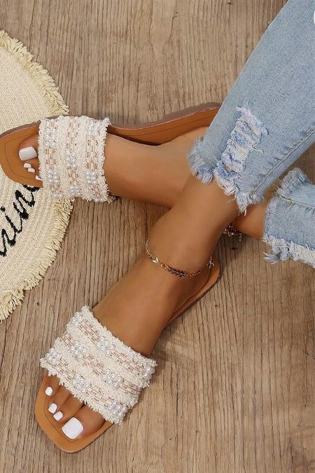 Sandals for women! 

#springoutfit #vacationoutfit #sandals #shoes #beach #footwear #vacation #summeroutfit #pool #resortwear #slides #sale #deal #discount #trending #trends #fashion #style #samedelman #platformshoes #seasonal #LTKshoecrush #LTKtravel

#LTKTravel #LTKShoeCrush #LTKSeasonal