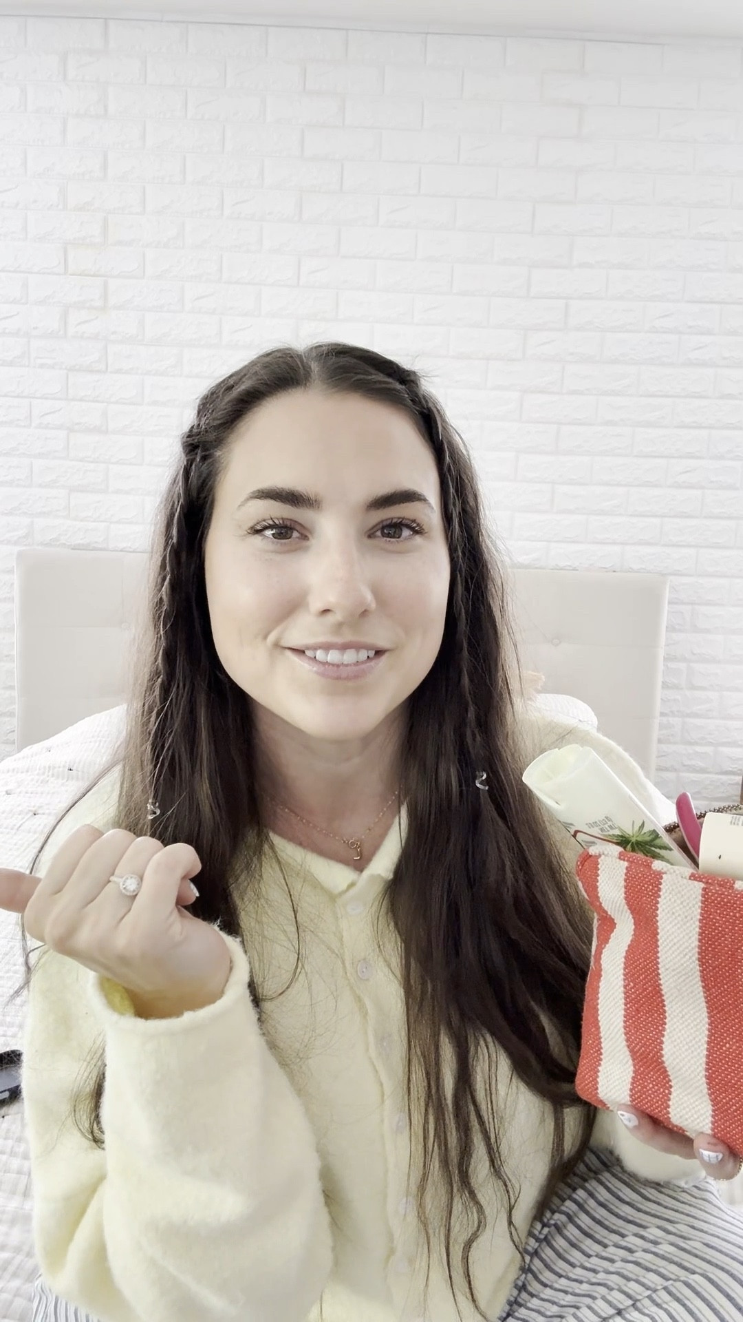 My glowy 5 minute makeup routine 

#LTKBeauty