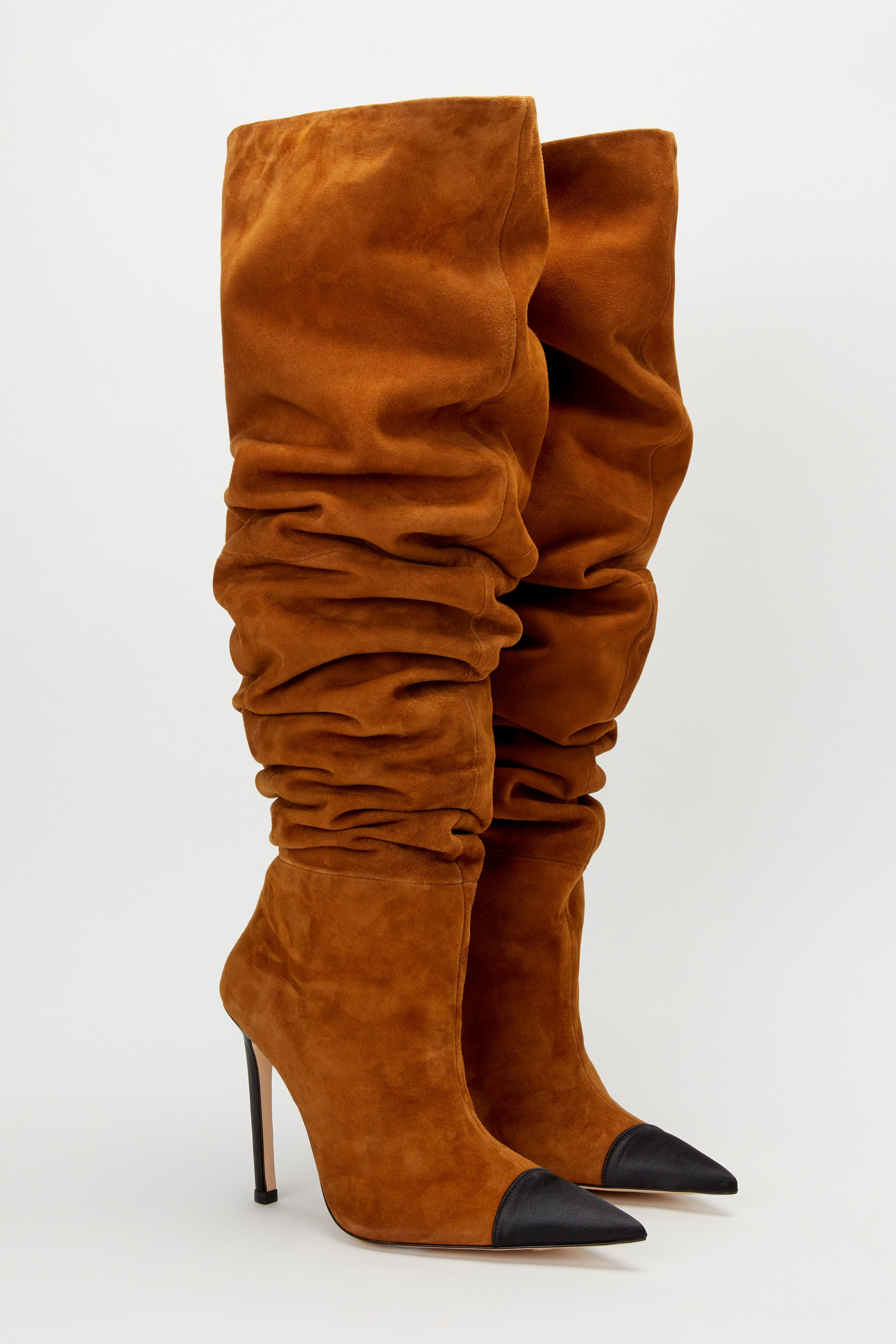 THE WEEKEND BOOT | ROBLE SUEDE005 | Good American
