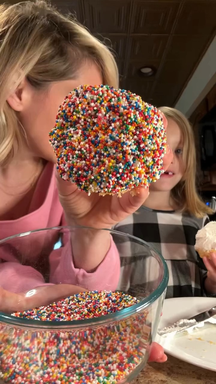 Remaking the Dot Cake dessert 💓🧁 

 #LTKootd #LTKfoodie #LTKvlog