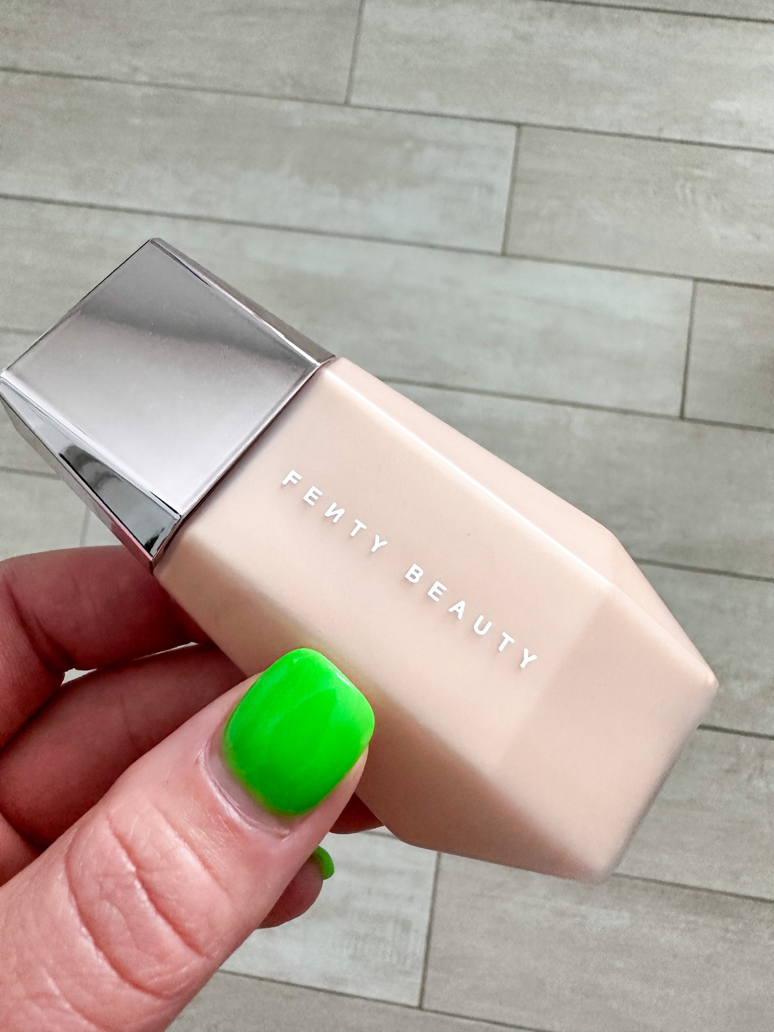 Eaze Drop'lit All-Over Glow Enhancer
Fenty beauty glow drops 

#LTKunder50 #LTKstyletip #LTKbeauty