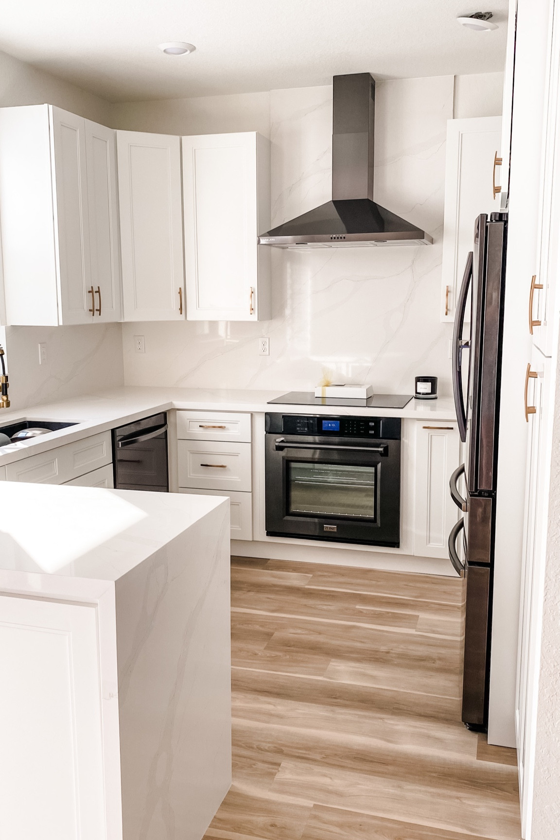 Minimal kitchen

#samsungappliances #kitchenremodel #zlinestove #vinylfloors

#LTKhome