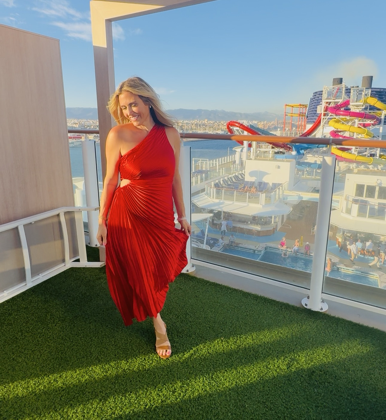 Obsessed with this one shoulder Vici  dress! And I can’t believe it’s on sale for under $60! 

Vici dolls | date night dress | party dress | wedding dress | women’s dress 

#LTKSaleAlert #LTKFindsUnder100 #LTKParties