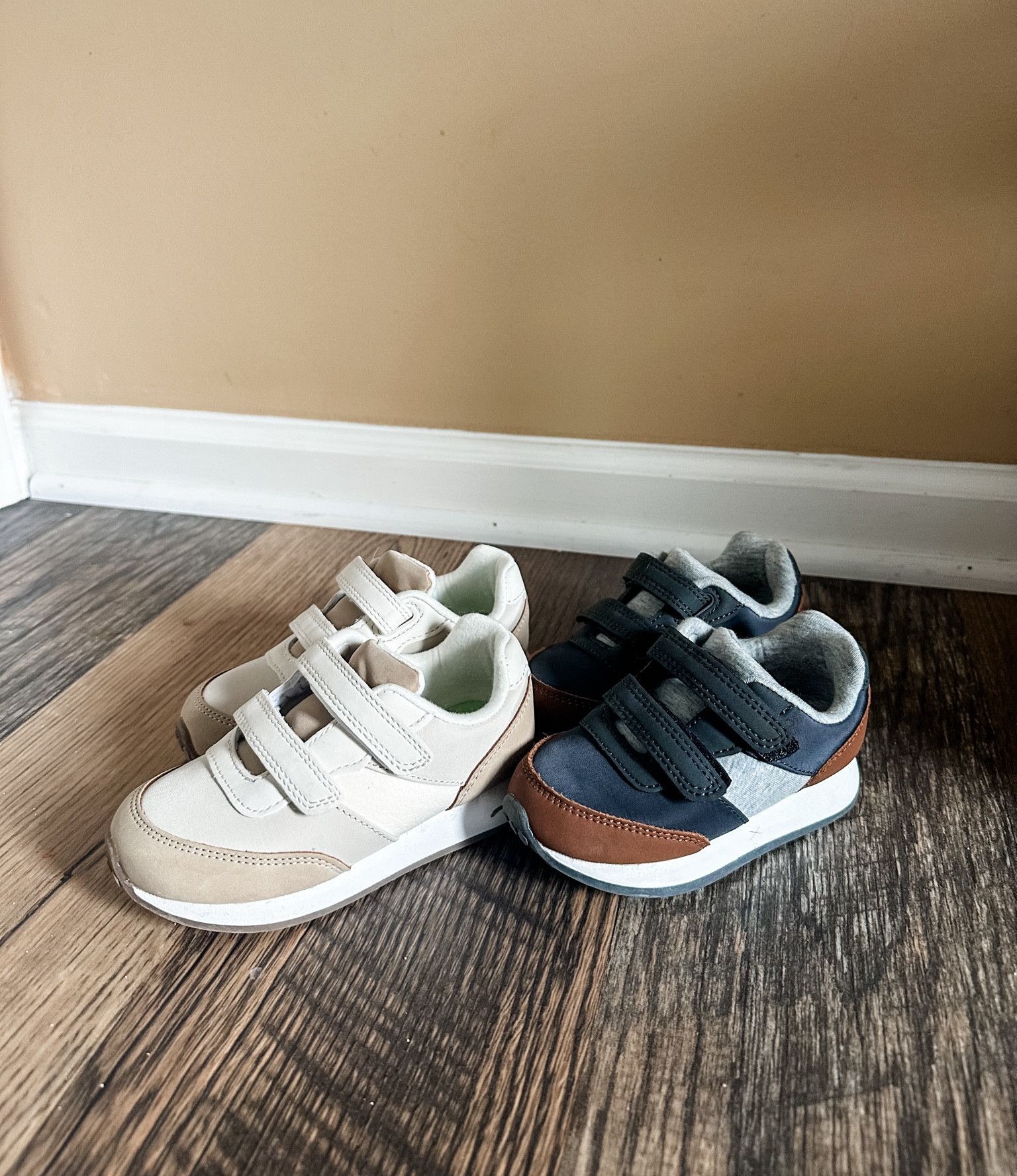 Fall toddler sneakers | toddler shoes | toddler boy fall shoes | cat & jack shoes | kids school shoes | back to school shoes | kids sneakers | back to school sneakers 

#LTKKids #LTKFindsUnder50 #LTKBacktoSchool