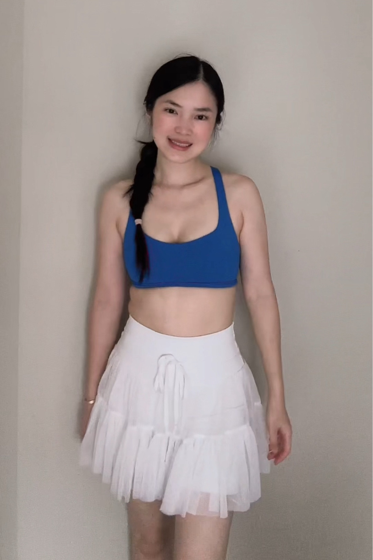 Đúng là chiếc chân váy bánh bèo e đang tìm kiếm luôn!!! Giờ lại muốn mua hết các màu còn lại huhu. Nếu ở giữa 2 size thì mấy chế iu cứ chọn size lớn hơn nhé, e mặc XXS nha

#LTKfitness #LTKbeauty #LTKasia