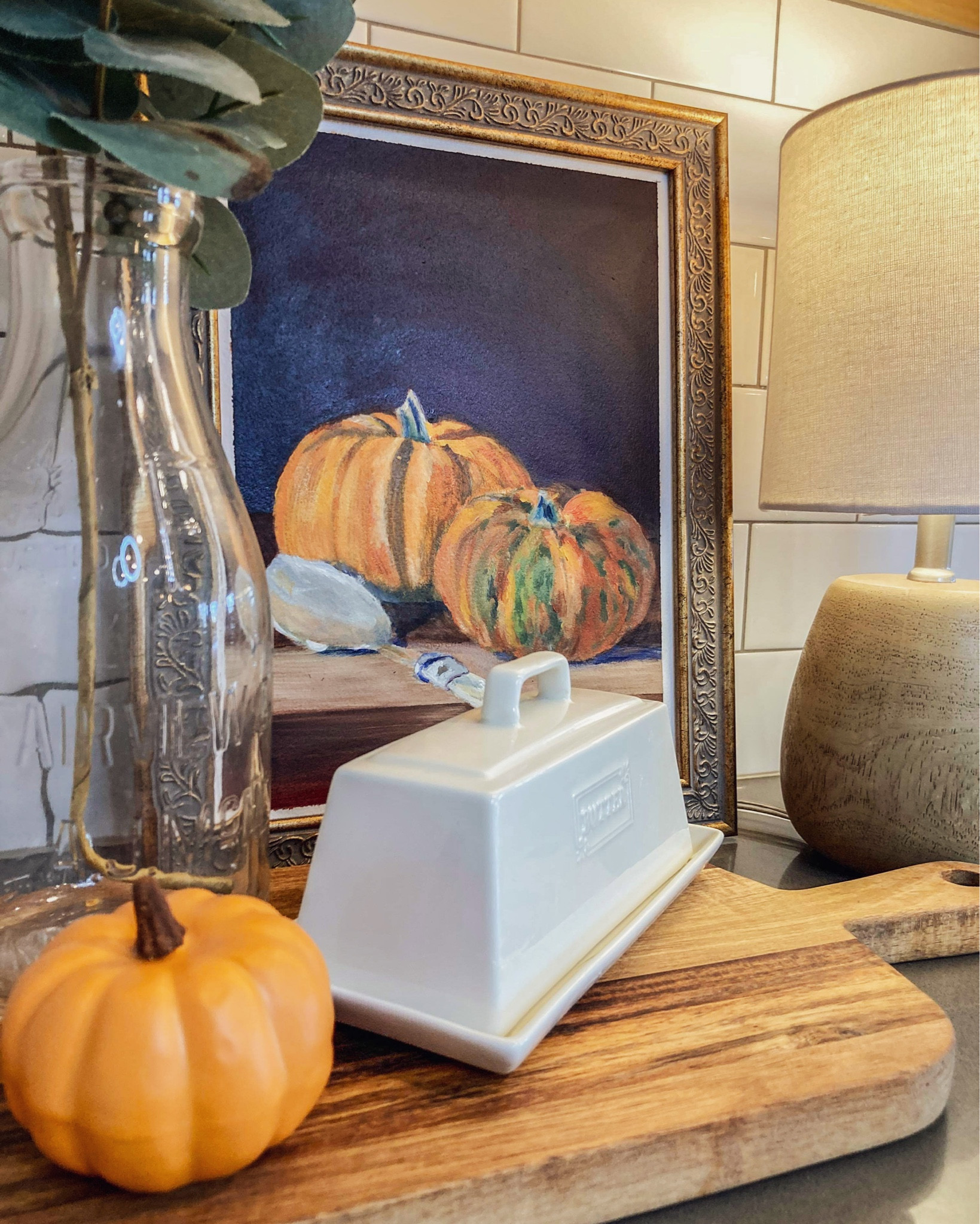 Fall Countertop Styling Part 2.

Cozy, festive, and functional! I love a lamp in the kitchen and the painting adds such a warm, Fall feel to the kitchen. 

Painting is an original piece from @jgpattersonart. Please check out his work on Instagram!

#LTKstyletip #LTKhome #LTKSeasonal